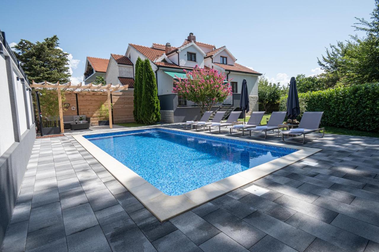 The Oasis Trilj Exterior foto