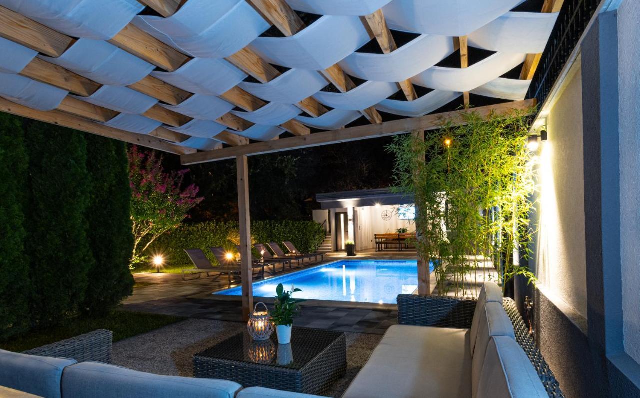 The Oasis Trilj Exterior foto